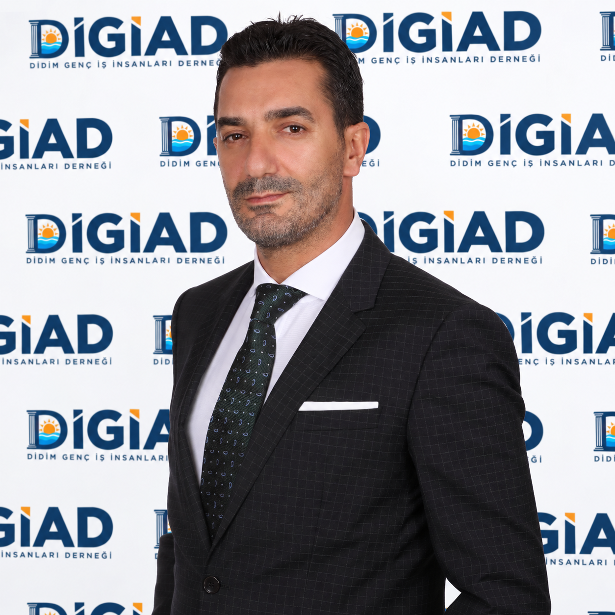 Özgür DENİZ